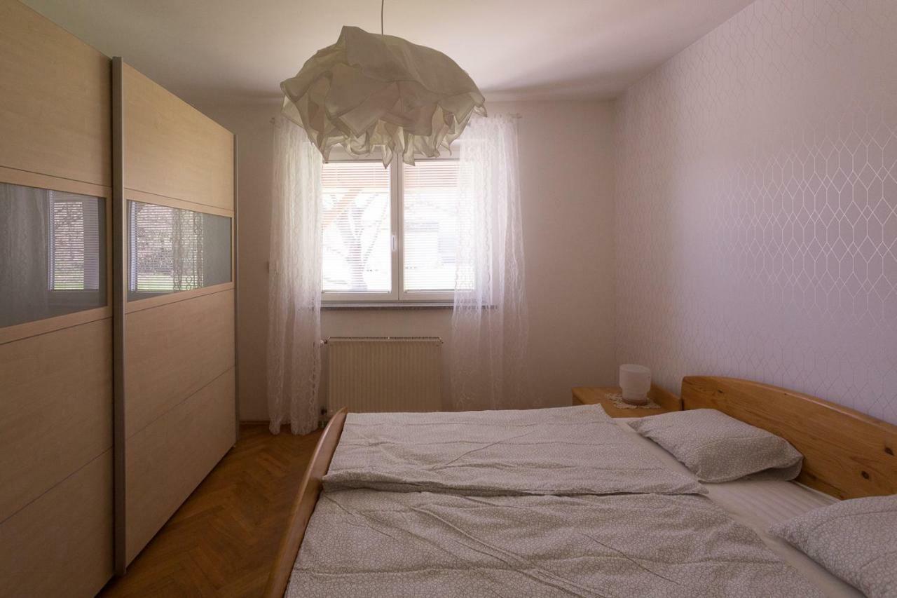 Vacation Home Sofia Zgornje Gorje ภายนอก รูปภาพ